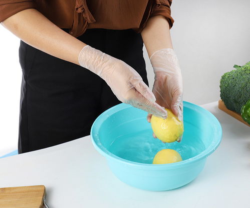 盒裝100只透明PVC一次性手套 加厚微彈設計與勞保絕緣特性