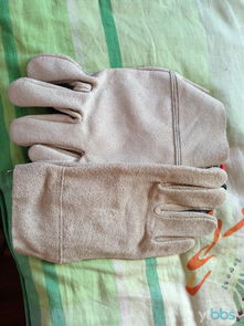 勞保用品轉(zhuǎn)讓 低價(jià)處理，安全守護(hù)再出發(fā)